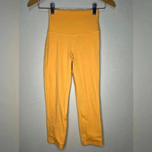 Lululemon Align High-Rise Crop 21"
Mango Dream size 2 - Picture 2 of 6